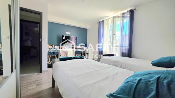 Magnifique bien entièrement rénové avec goût et des matériaux de qualité, situé sur le secteur d’Oyonnax