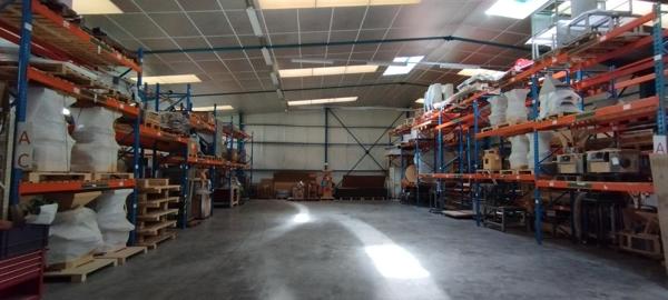 Batiment industriel de 810 m2  Saint-Donat-Sur-L'Herbasse