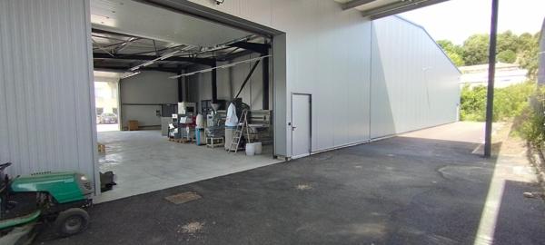 Batiment industriel de 810 m2  Saint-Donat-Sur-L'Herbasse