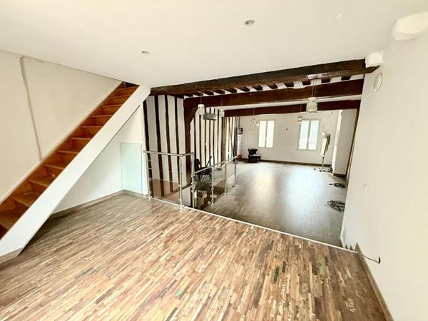 Sens Immeuble 10 pièce(s) 250 m2, Bien à fort potentiel ! Usage habitation, commercial ou mixte !