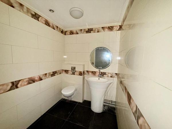 Sens Immeuble 10 pièce(s) 250 m2, Bien à fort potentiel ! Usage habitation, commercial ou mixte !