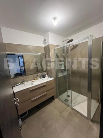 EXCLUSIVITÉ - T4 AVEC TERRASSE ET VUE MER - AVENUE DE BORGO