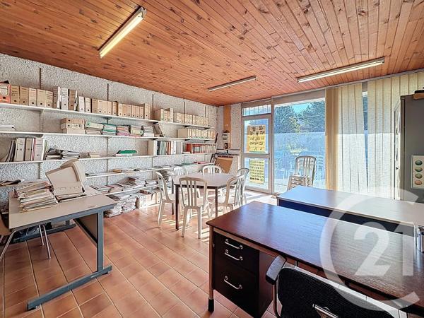 à vendre  37,69 m 2   ST MARTIN DE CRAU  - 13
