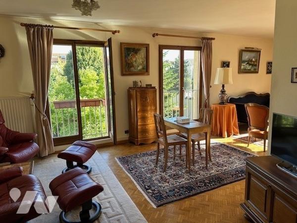 NANCY GARE Bel appartement