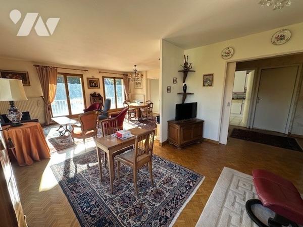 NANCY GARE Bel appartement