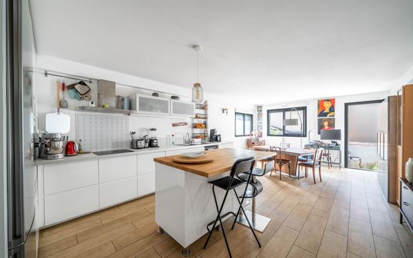 Maison à vendre    4 pièces • 106,21 m2 Viroflay