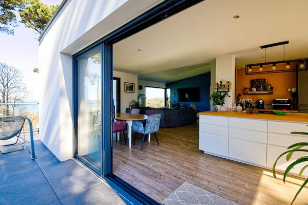 OPPORTUNITÉ RARE – VILLA VUE MER + 60 000 €/AN DE REVENUS – LOUANNEC / PERROS-GUIREC