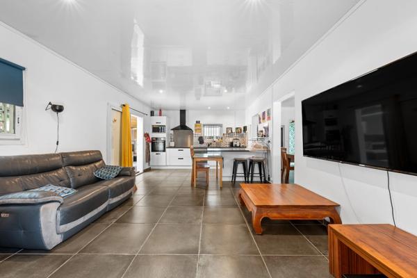 Élégante demeure familiale de 276 m² avec piscine et parc arboré – Le Tampon