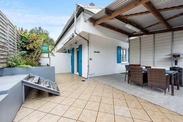 Élégante demeure familiale de 276 m² avec piscine et parc arboré – Le Tampon