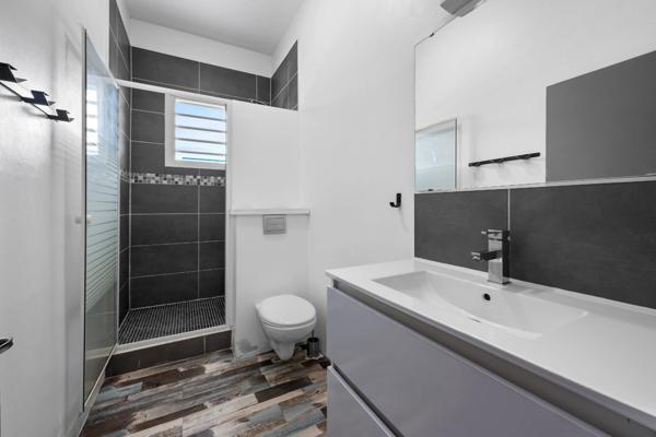 Élégante demeure familiale de 276 m² avec piscine et parc arboré – Le Tampon