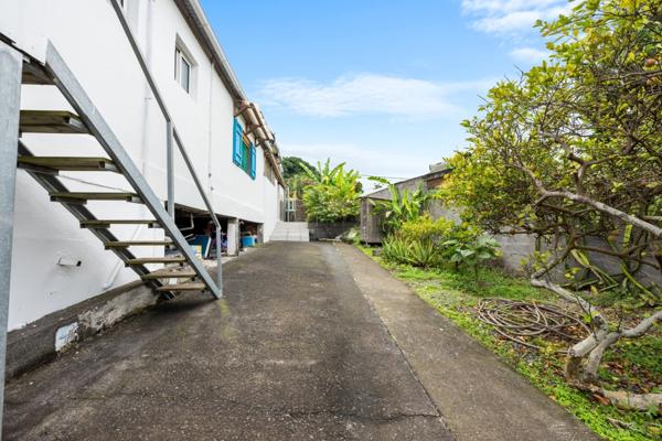 Élégante demeure familiale de 276 m² avec piscine et parc arboré – Le Tampon