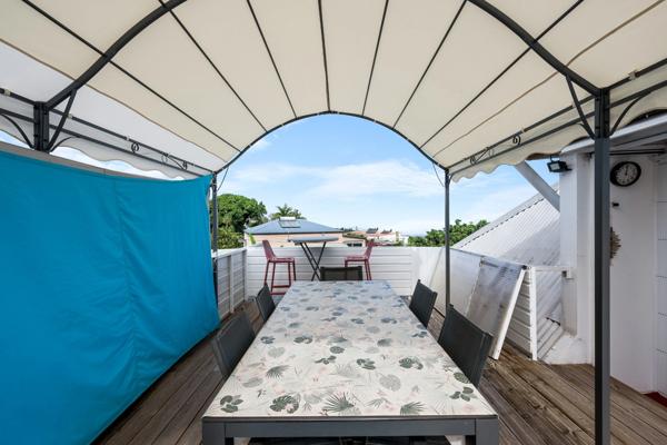 Élégante demeure familiale de 276 m² avec piscine et parc arboré – Le Tampon