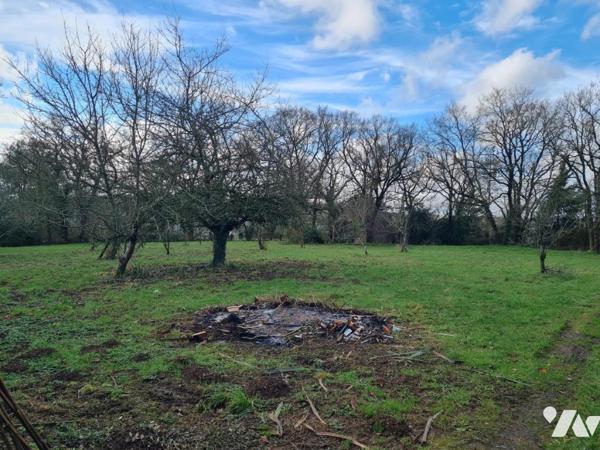Maison familliale avec travaux à prévoir située à pied des commodités et services
