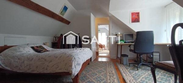 Maison familiale avec étang et dépendances