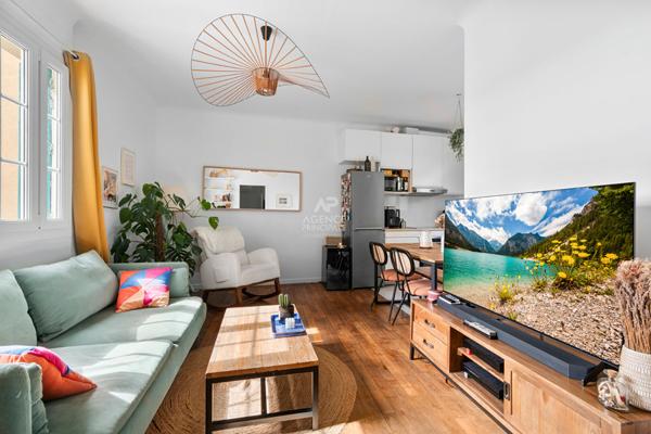 Appartement Saint Germain En Laye 2 pièce(s) 47.59 m2 €339 000 ** - Référence 17280