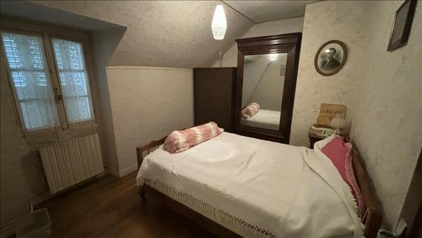 Maison à vendre |  La Chapelle-aux-Brocs |  6 pièces | 136 m²