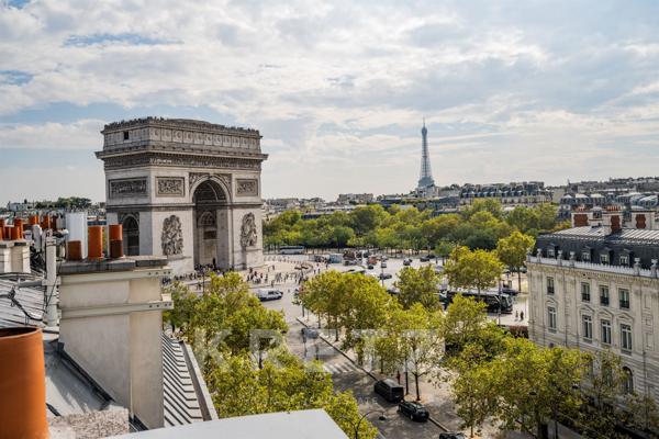 Penthouse d'exception sur l'Arc de Triomphe.