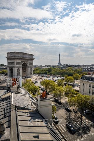 Penthouse d'exception sur l'Arc de Triomphe.