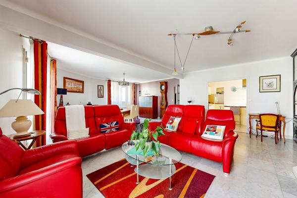 Très beau Duplex  5 chambres centre ville questembert 168 m²