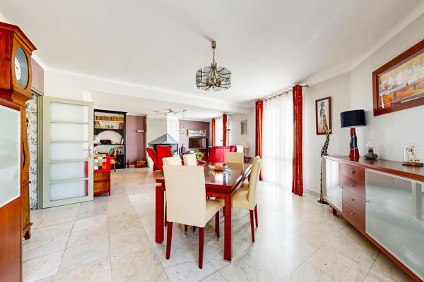 Très beau Duplex  5 chambres centre ville questembert 168 m²