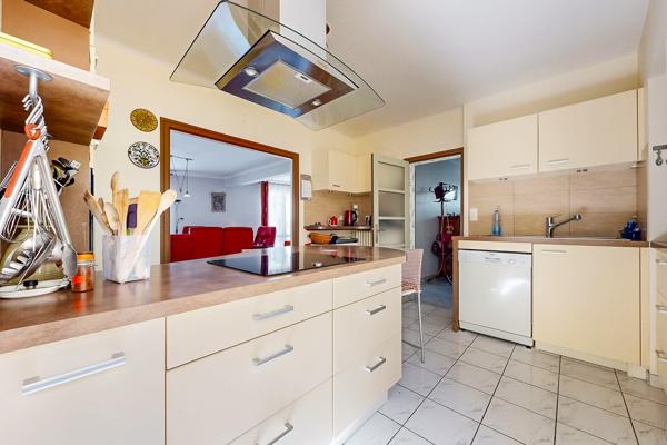 Très beau Duplex  5 chambres centre ville questembert 168 m²