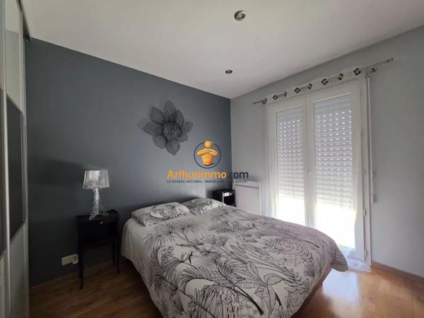 Vente                                                      Maison
                        
                     5 pièces                      151 m2                     à Aureilhan