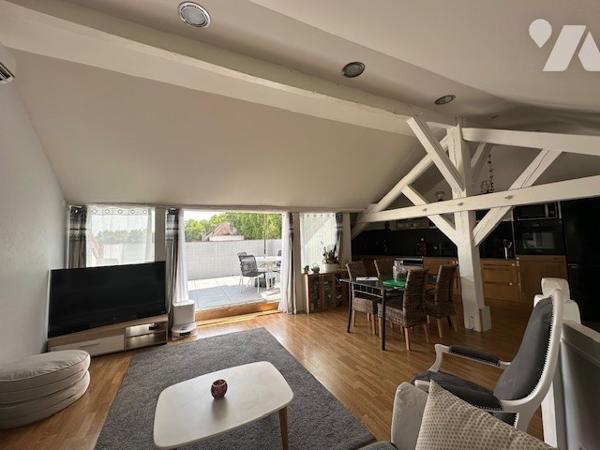 Appartement rénové et chaleureux situé sur la commune d'ARC-LES-GRAY