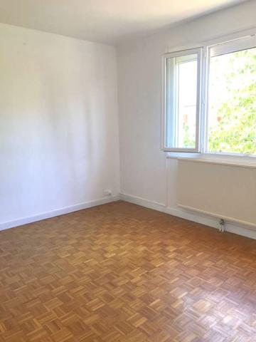 Appartement T4 de 90m² avec garage et jardin