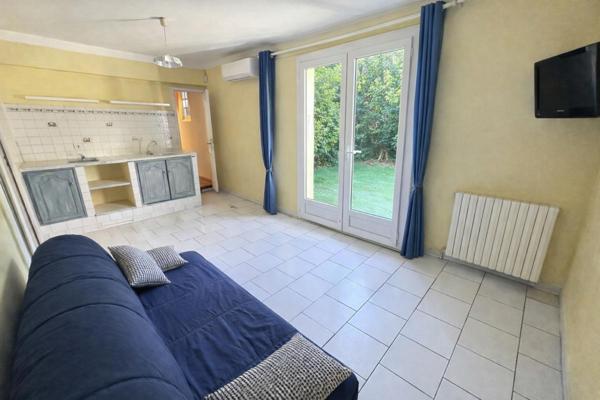 St Victoret - Propriété de 429 m² avec dépendances, piscine, pool house