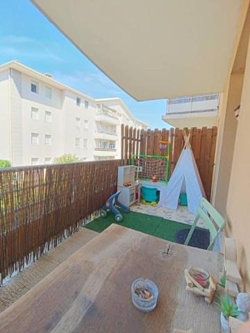 Appartement Miramas 3 pièce(s) Balcon ET Place de parking