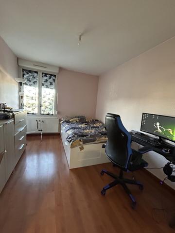 F3 de 70 m2 + une cave + 2 places de parking à PFASTATT (68120)