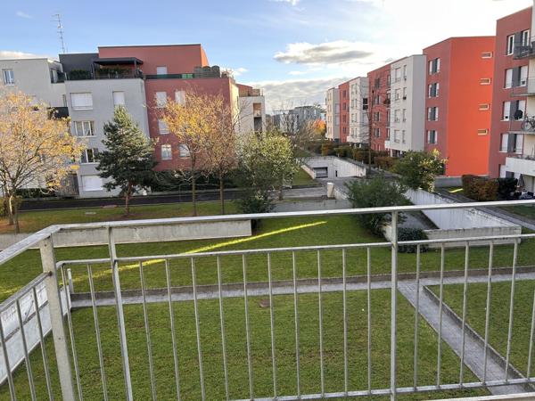 F3 de 70 m2 + une cave + 2 places de parking à PFASTATT (68120)