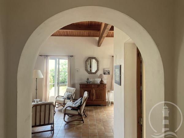 Maison familiale avec grand jardin et fort potentiel