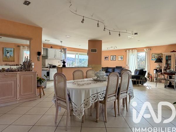 Maison à vendre 6 pièces 146 m² Saint-Priest-Taurion