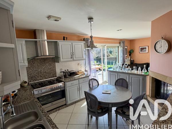 Maison à vendre 6 pièces 146 m² Saint-Priest-Taurion