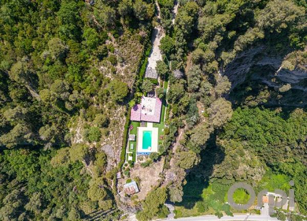 Maison à vendre    4 pièces •  Colomars