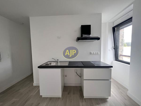 Location appartement Cleguerec : 460 € - AJP Immobilier Pontivy