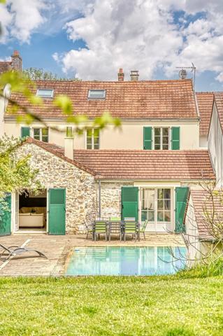 Propriété d'exception à découvrir à Gouvernes