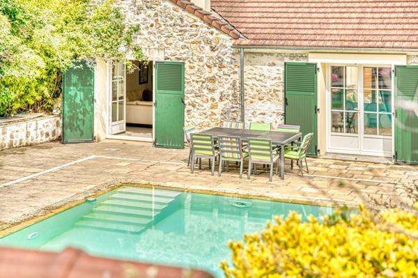 Propriété d'exception à découvrir à Gouvernes