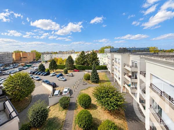 Appartement F2 à vendre  2 pièces - 50,17 m 2   EVRY  - 91