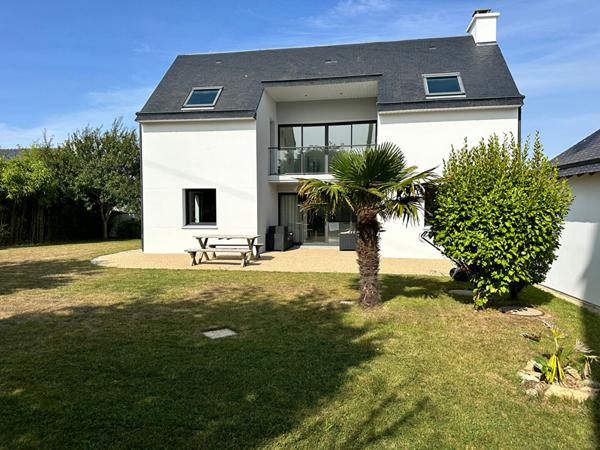 QUIBERON - Vente Maison contemporaine avec 3 chambres, garage et terrain de 825m²