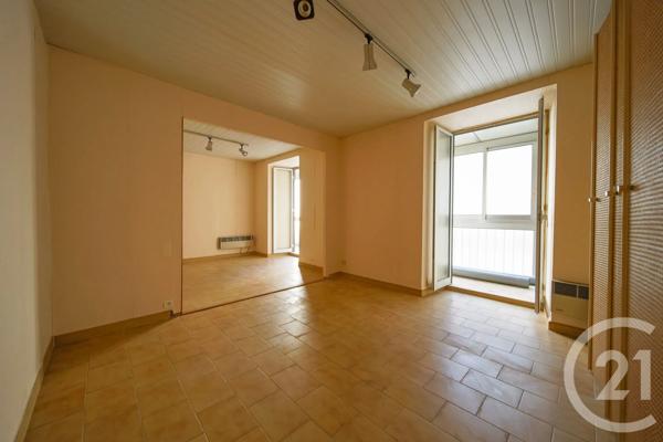 Appartement à vendre  8 pièces - 185 m 2   BASTIA  - 202