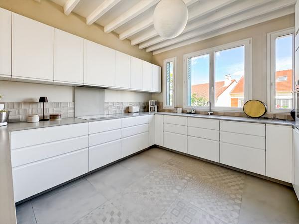 Proche centre-ville - Charme de l'ancien au goût du jour