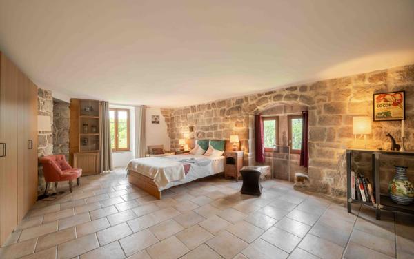 Maison à vendre    7 pièces •  Montréal