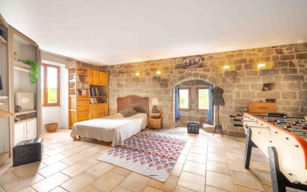 Maison à vendre    7 pièces •  Montréal