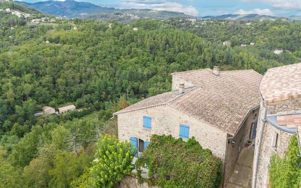 Maison à vendre    7 pièces •  Montréal