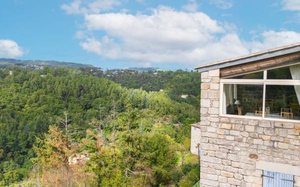 Maison à vendre    7 pièces •  Montréal