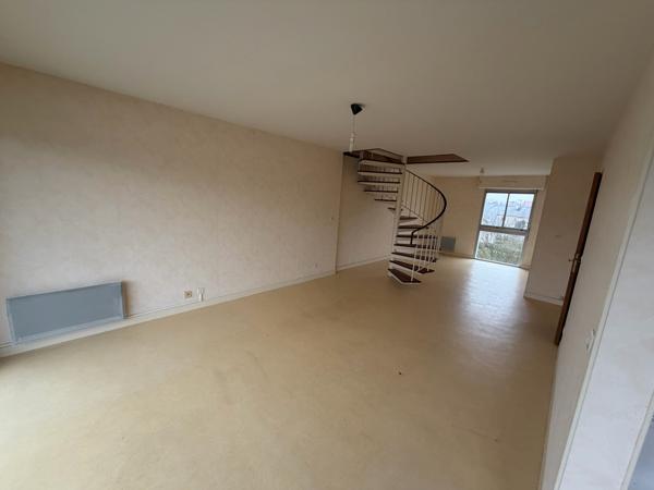 APPARTEMENT T3 DUPLEX + PARKING