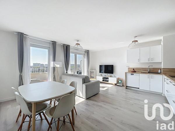 Appartement 3 pièces de 61 m² à Neuilly-sur-Marne (93330)