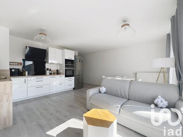 Appartement 3 pièces de 61 m² à Neuilly-sur-Marne (93330)